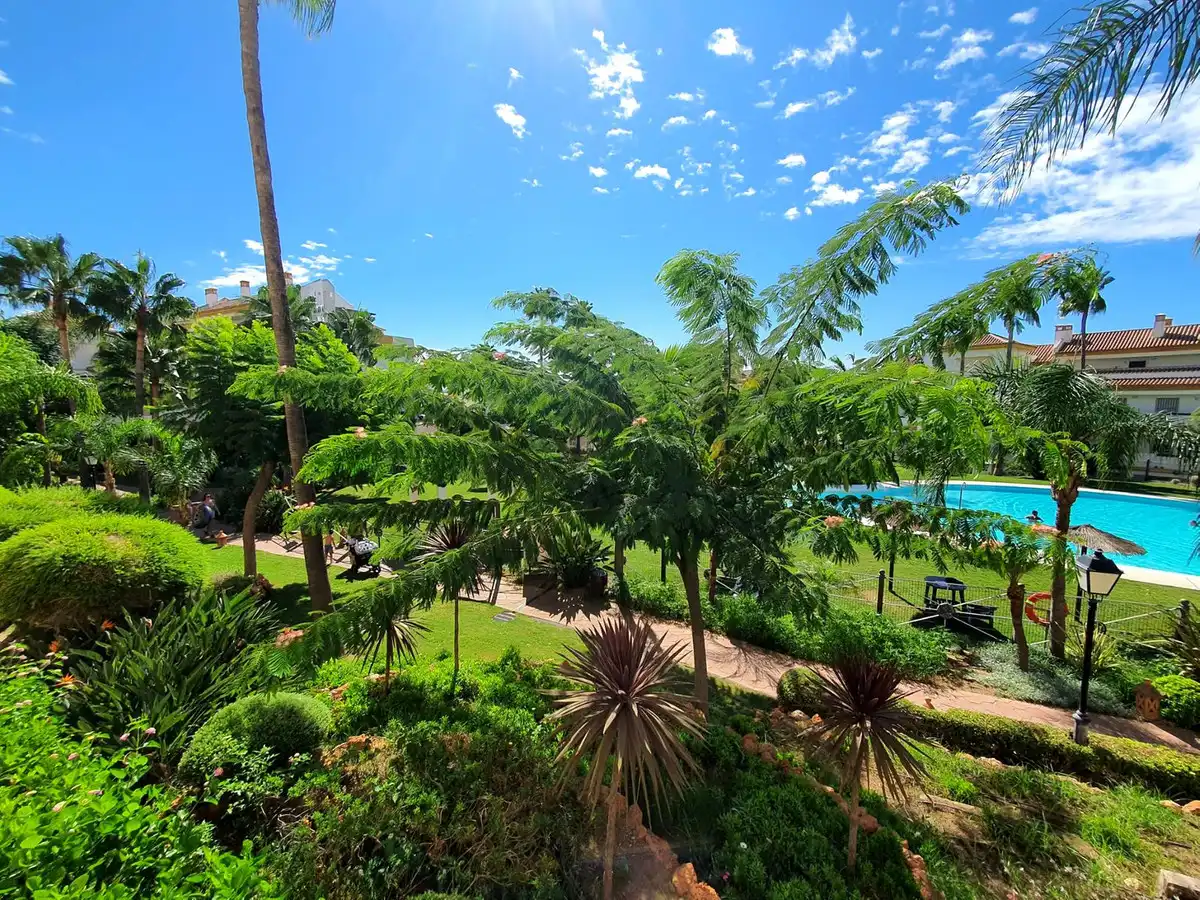 Apartamento con piscina en venta en Riviera del Sol, imagen 20