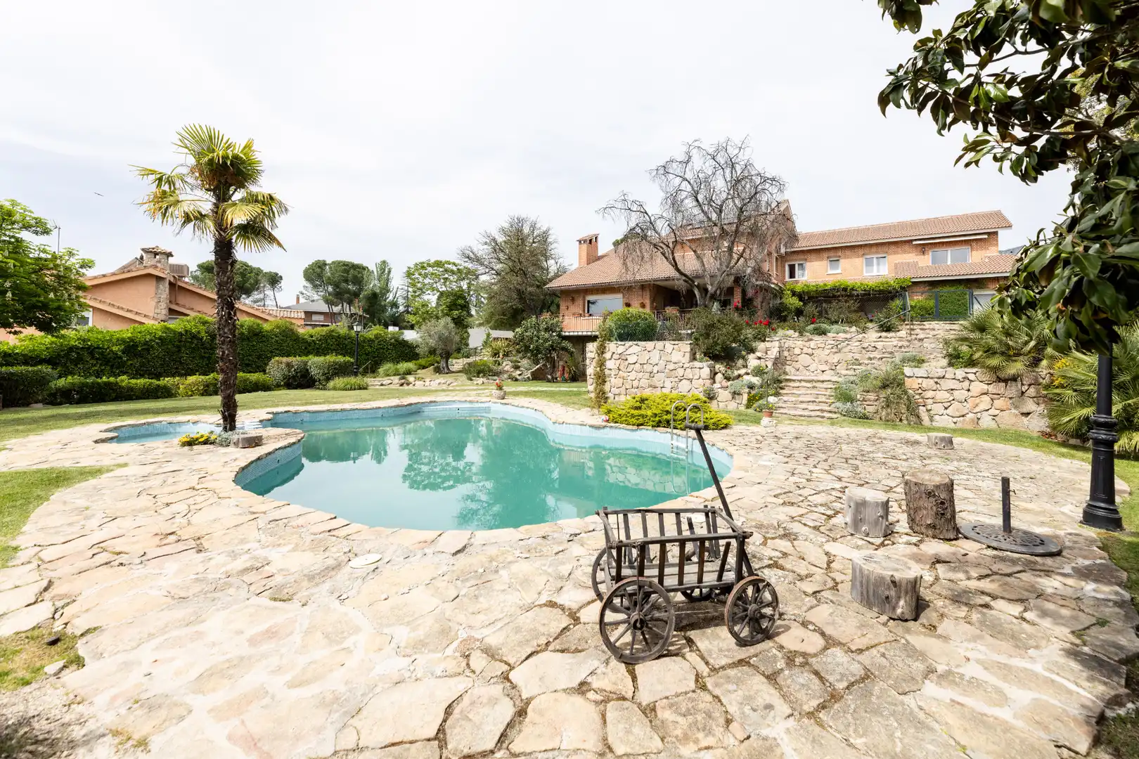 Swimming pool of Houses for sale in Algete  with Air Conditioner, Private garden and Terrace