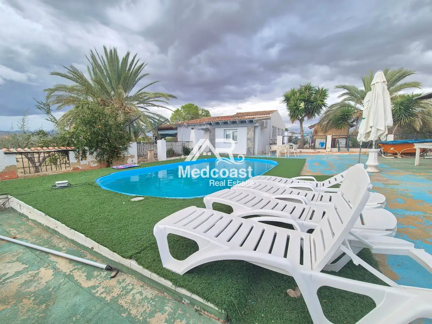 Xalet amb piscina en venda a LLANOS DE LA ROSA