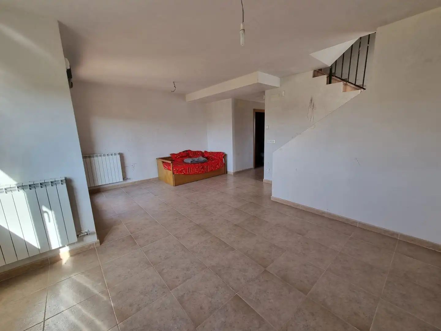 Casa adosada en venta en Uruñuela con Calefacción, Jardín privado y Parquet