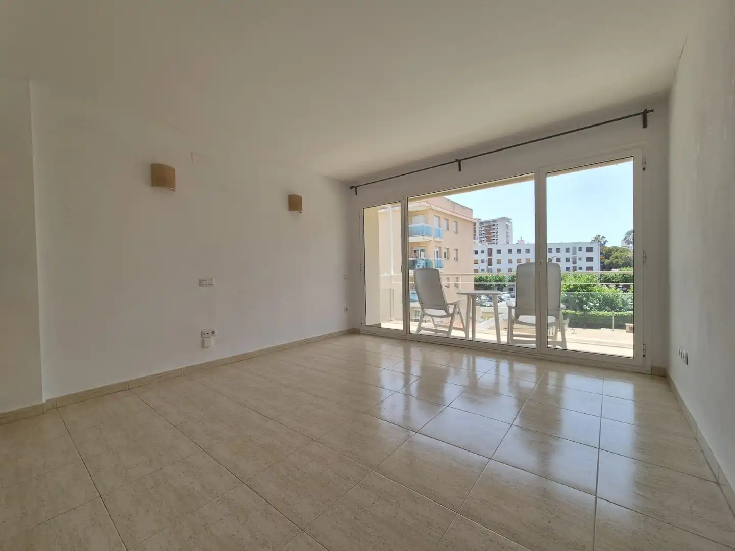 Terrasse von Wohnung zum Verkauf in El Vendrell mit Klimaanlage, Heizung und Privatgarten