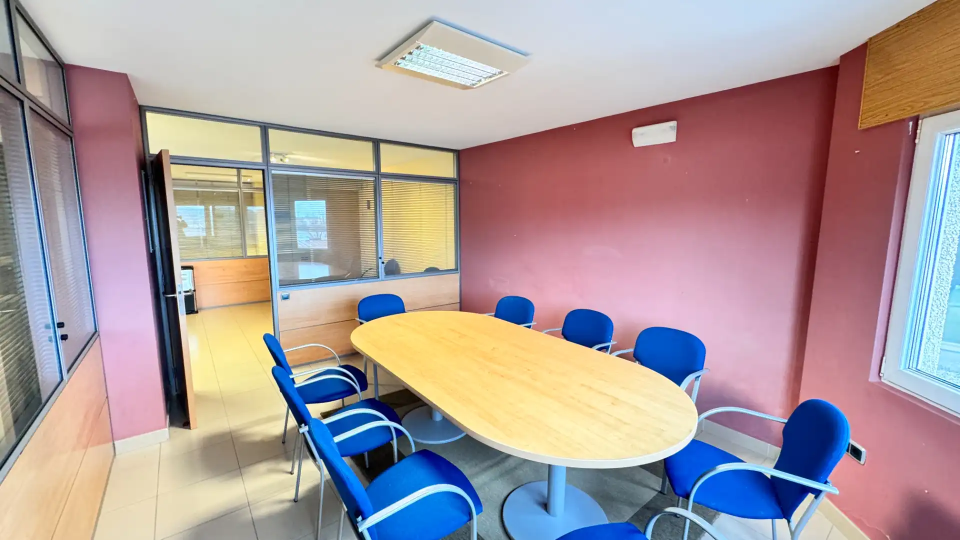 Büro zur Miete in Arteixo mit Terrasse, Möbliert und Balkon