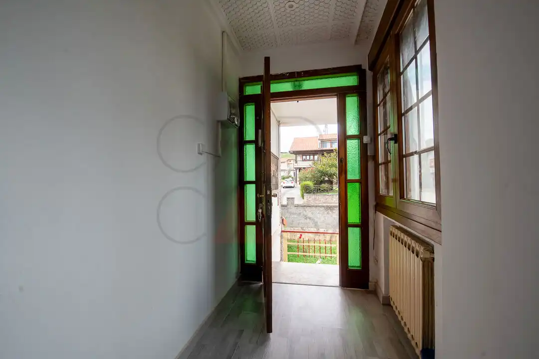 Casa o xalet en venda en El Astillero   amb Calefacció i Jardí privat