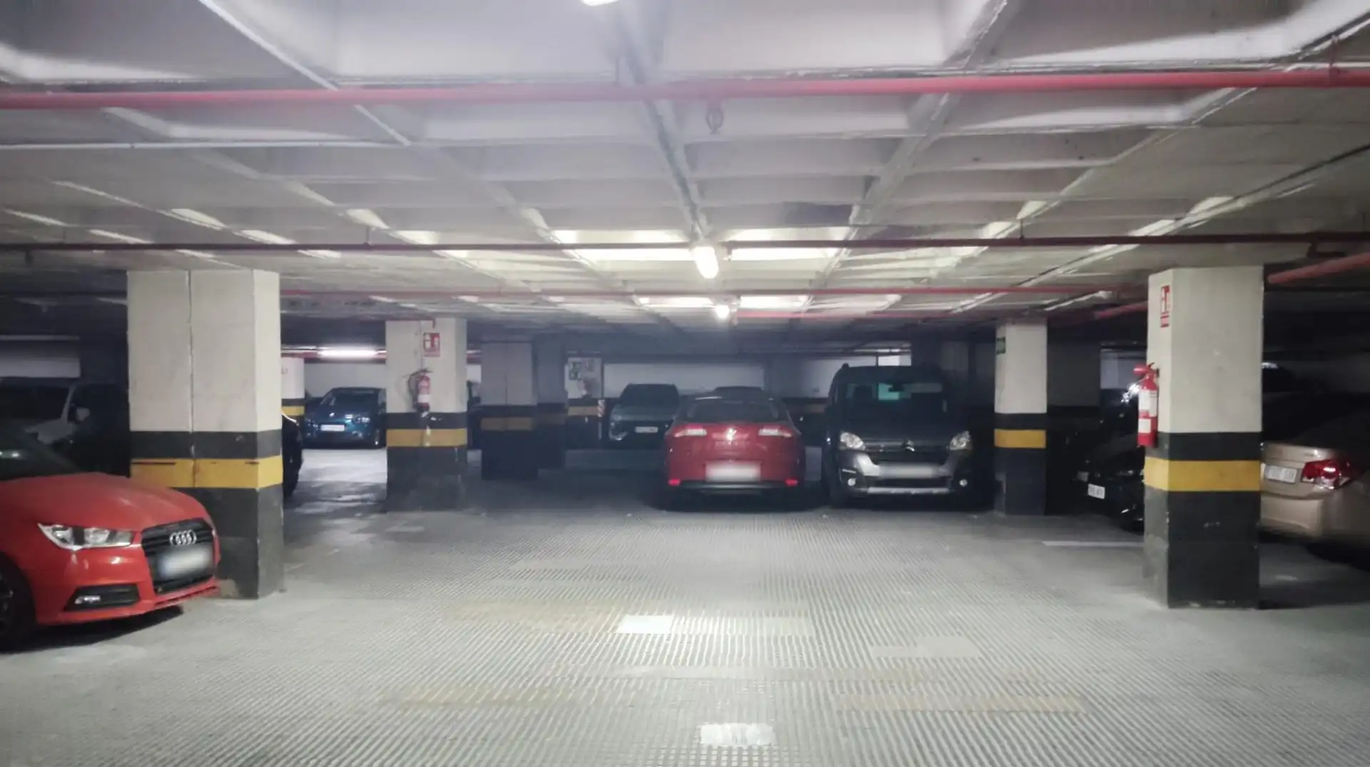 Garage zur Miete in CALLE ALMOGAVERS, 74, El Parc i la Llacuna del Poblenou