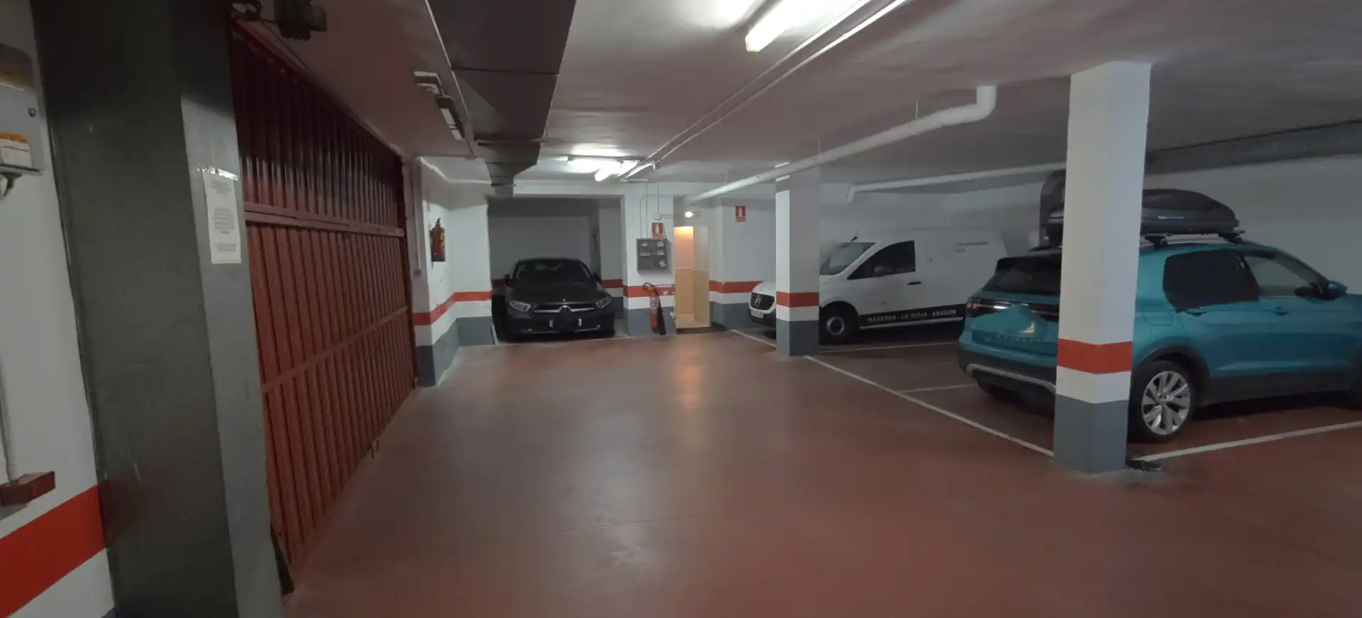 Parking of Flat for sale in Zaragoza  with Air Conditioner, Heating and Parquet flooring