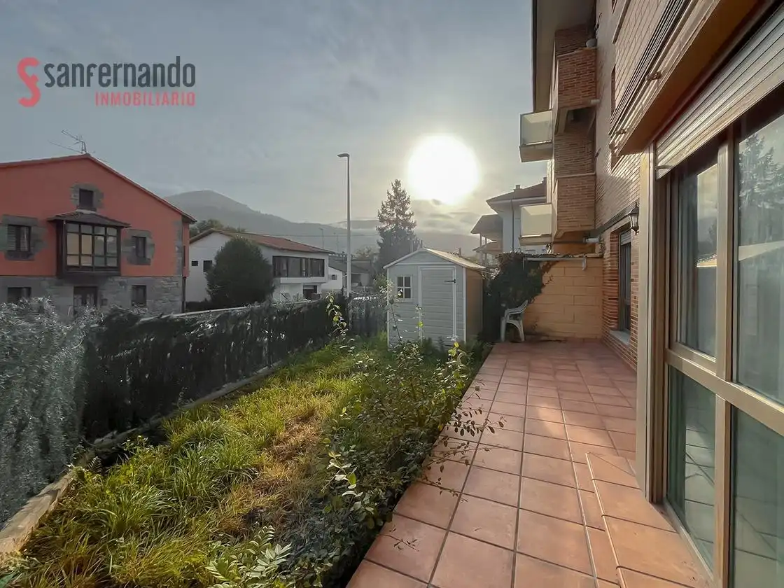Planta baja en venta en Corvera de Toranzo, Cantabria