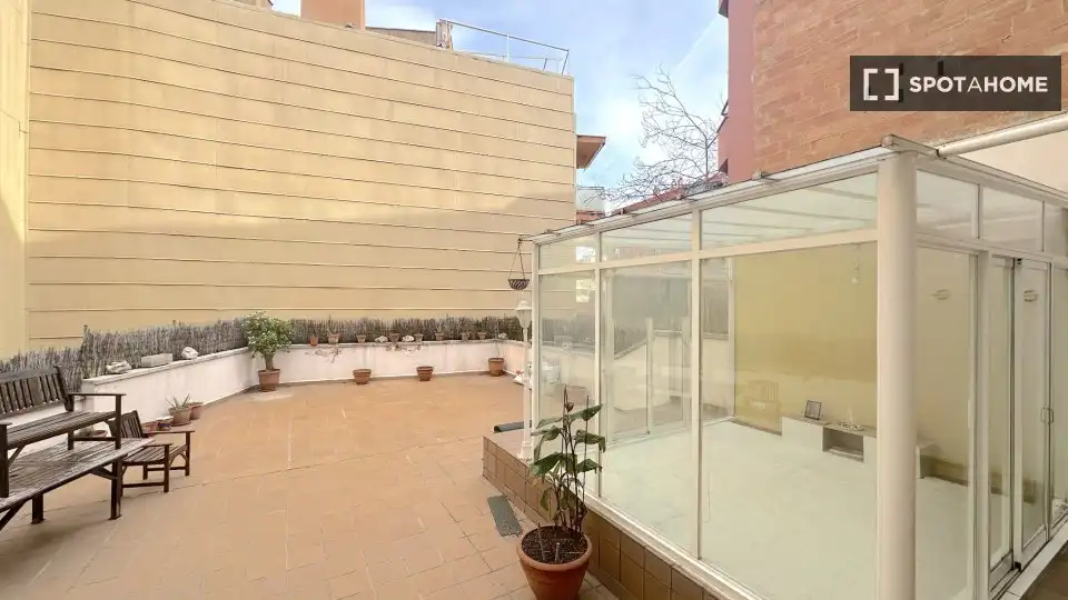 Terrace of Flat for share in Barcelona  with Air Conditioner, Terrace and Furnished
