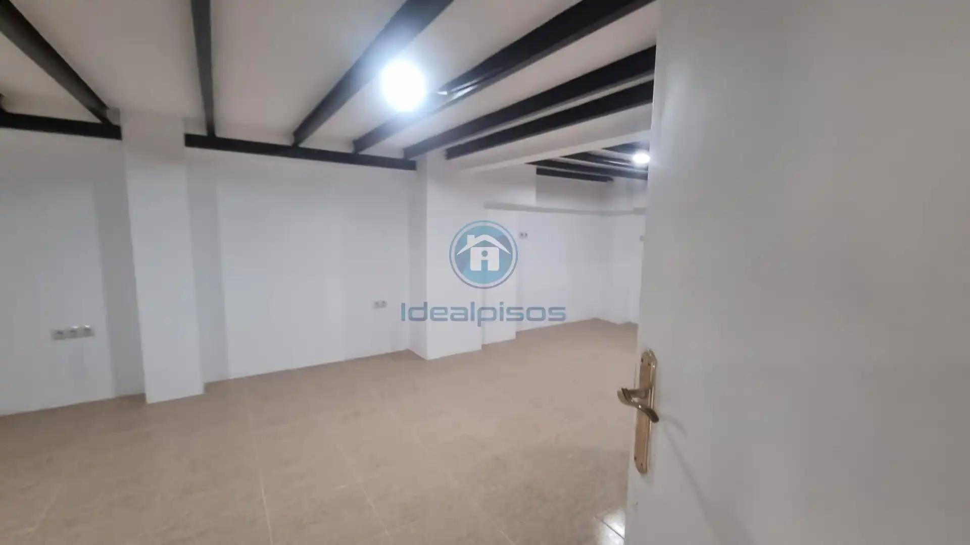 Local comercial en venda a Florida - Ciudad de Asís, imagen 3