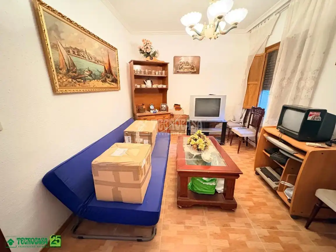 Sala de estar de Casa adosada en venta en Miguelturra con Aire acondicionado