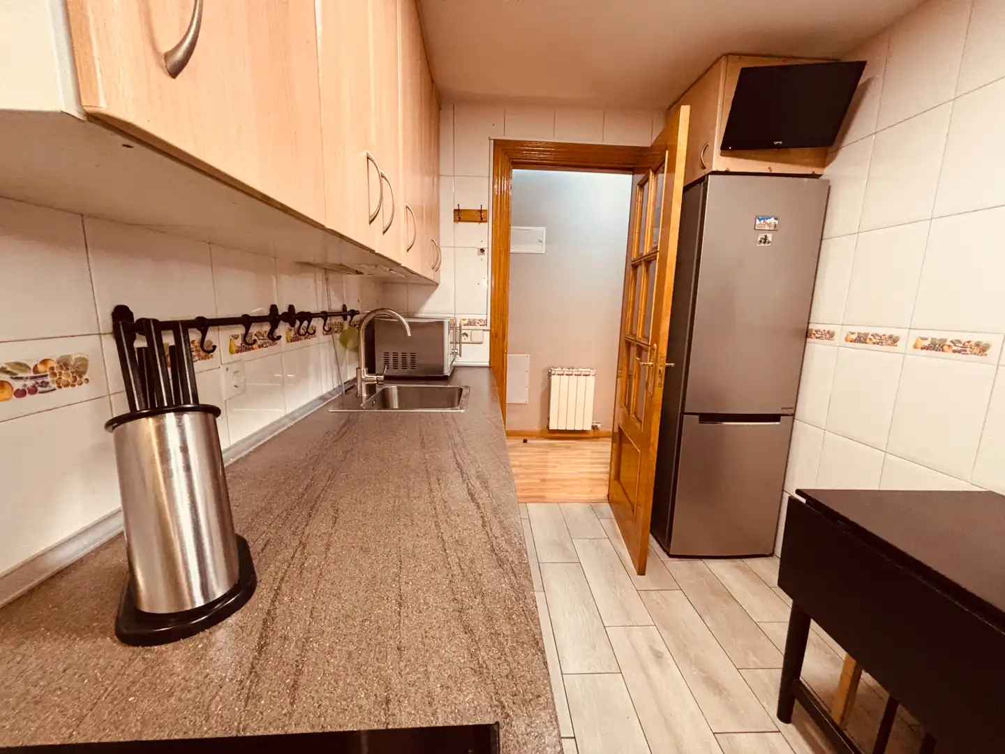 Kitchen of Flat for rent in Getafe  with Air Conditioner, Parquet flooring and Washing machine