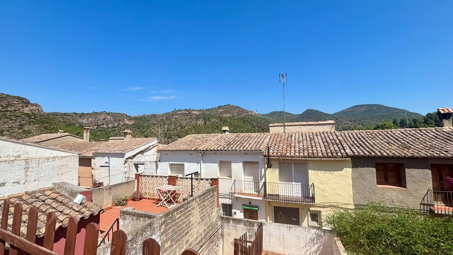 Vista exterior de Casa o chalet en venta en Marines con Terraza, Trastero y Balcón