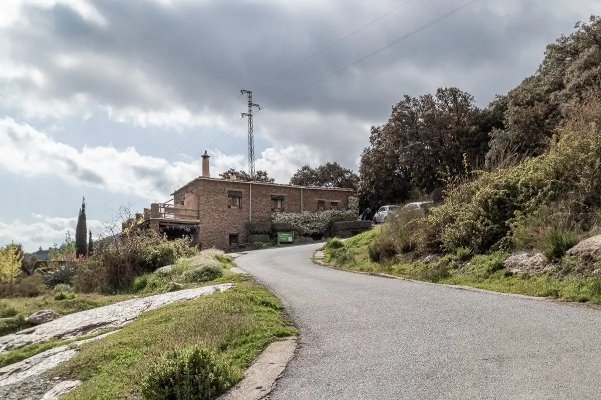 Vista exterior de Casa o xalet en venda en Pórtugos amb Calefacció, Jardí privat i Terrassa