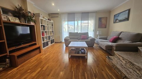 Foto 3 de Casa adosada en venta en Via Dels Paisos Catalans, Centre, El Vendrell