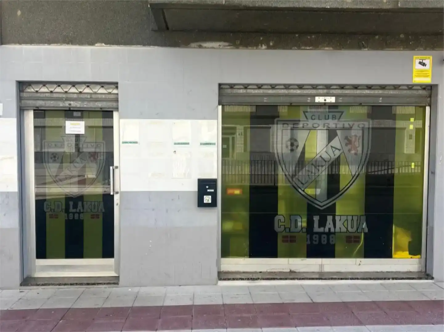 Vista exterior de Local en venda en Vitoria - Gasteiz