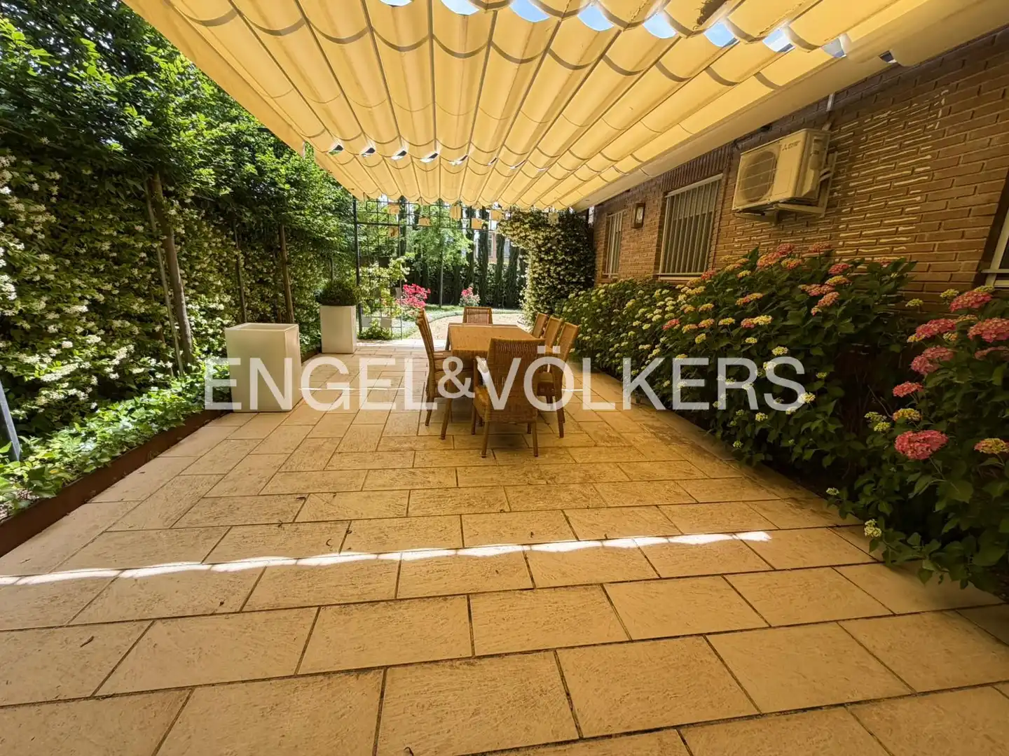 Terraza de Casa o chalet de alquiler en Soto del Real con Aire acondicionado, Calefacción y Jardín privado