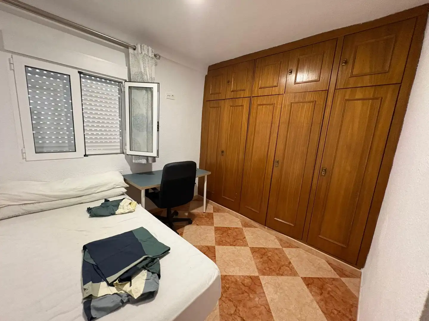 Dormitori de Apartament de lloguer en Granada