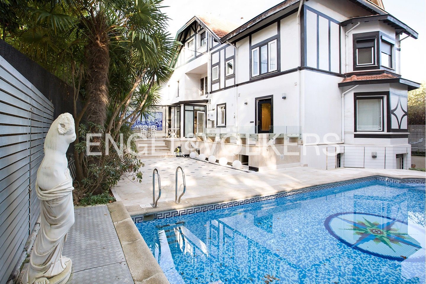 Piscina de Casa adosada en venta en Getxo  con Calefacción, Jardín privado y Terraza