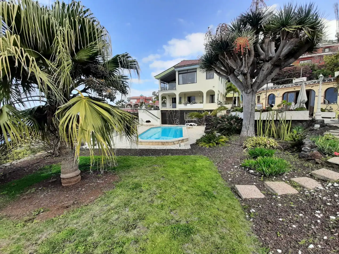 Vista exterior de Casa o chalet en venta en Santa Úrsula con Jardín privado, Terraza y Piscina