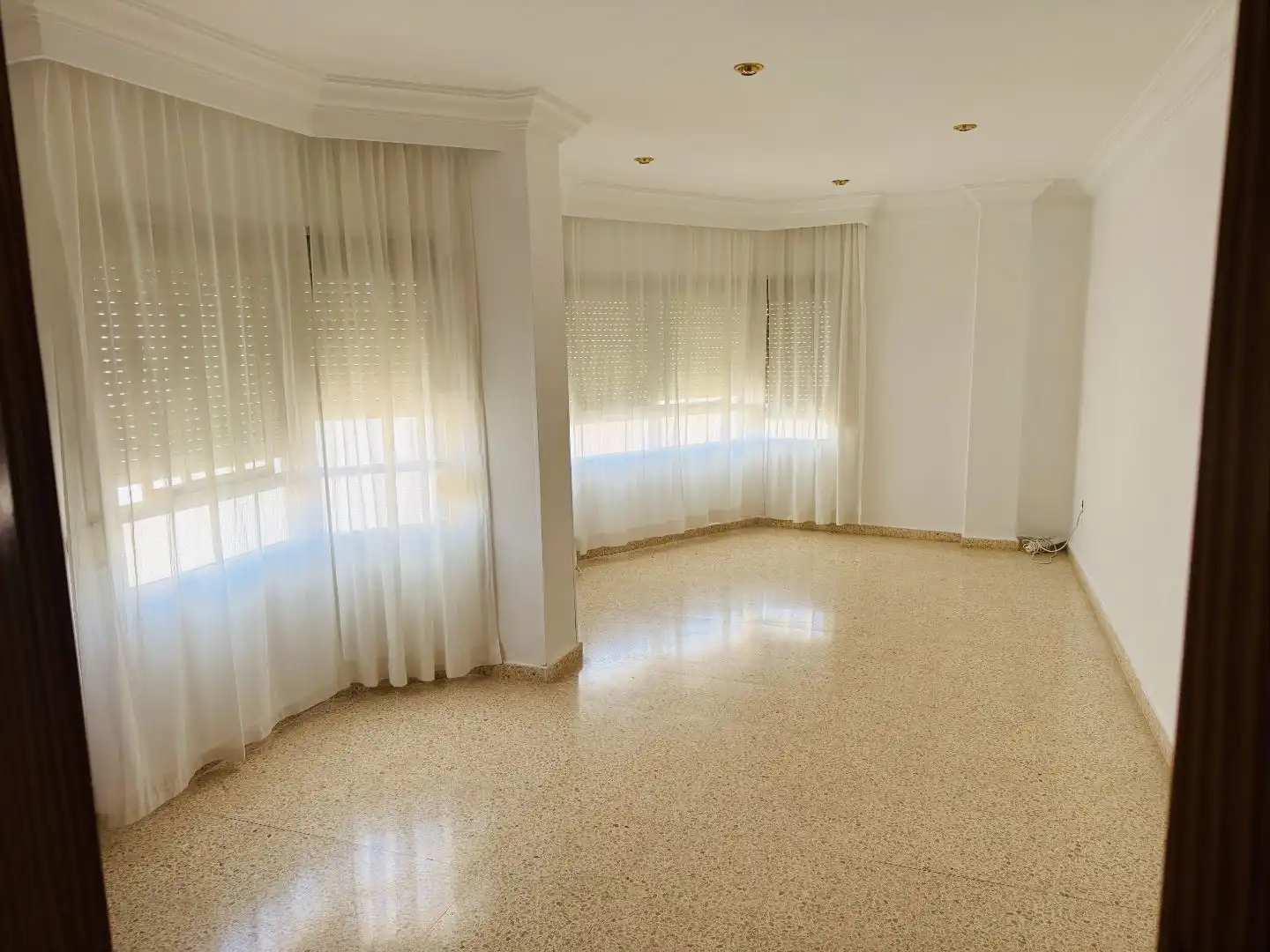 Sala d'estar de Pis de lloguer en  Palma de Mallorca amb Aire condicionat, Parquet i Forn