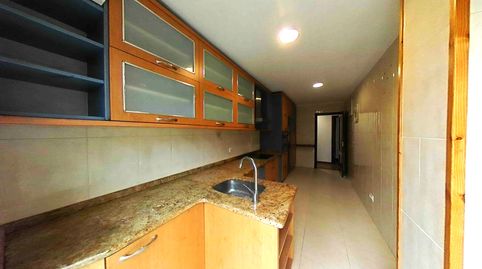 Foto 4 de Piso en venta en De Santiago, Ventiun, Ourense Capital