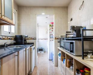 Kitchen of Flat for sale in Sabadell  with Air Conditioner, Heating and Balcony