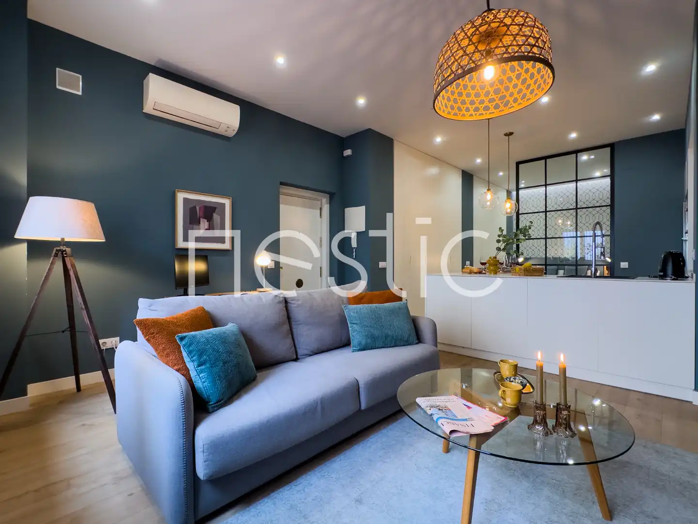 Sala de estar de Apartamento de alquiler en Madrid con Aire acondicionado, Calefacción y Amueblado