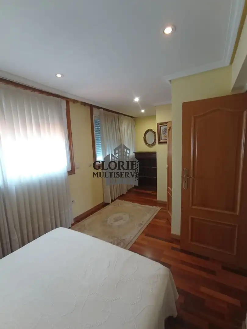 Habitación de Casa adosada en venta en Baiona con Calefacción, Parquet y Terraza