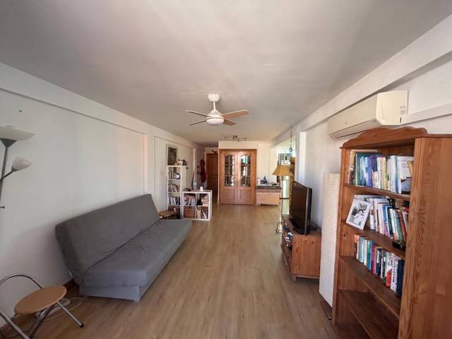 Piso en Venta en Carrer dels Gremis en Sant Isidre
