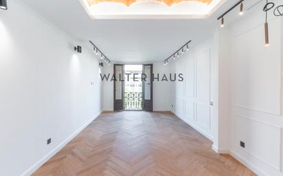 Flat for sale in  Barcelona Capital  with Heating, Parquet flooring and Terrace
