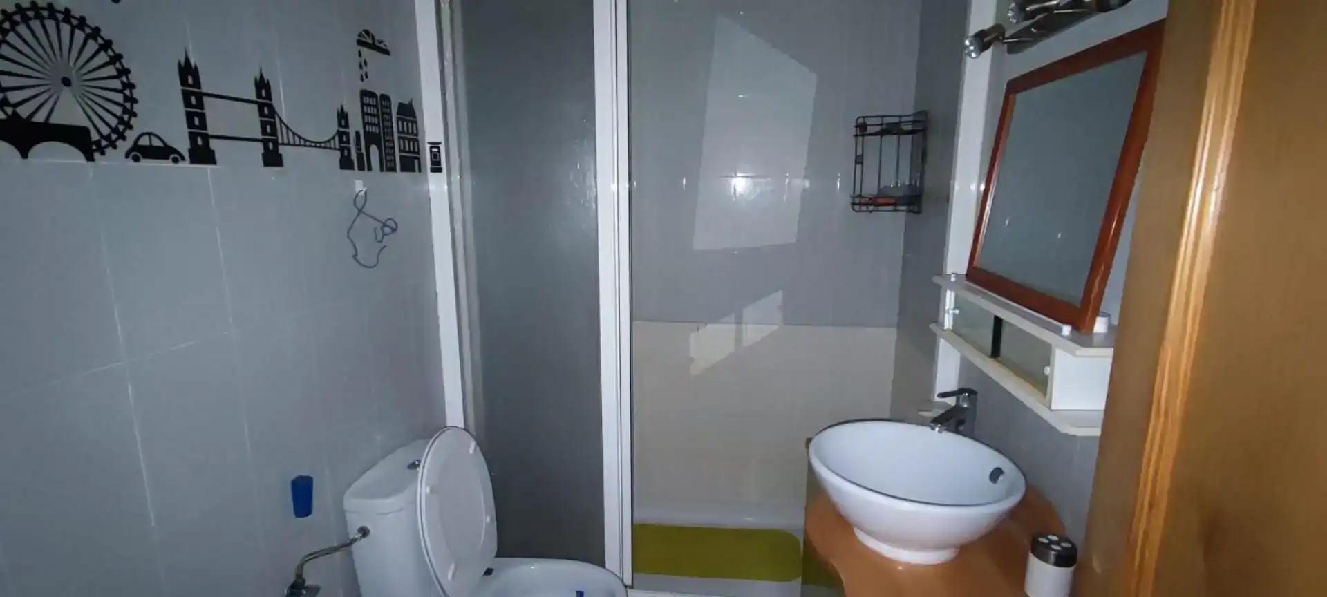 Bany de Pis en venda en Villarrobledo amb Balcó