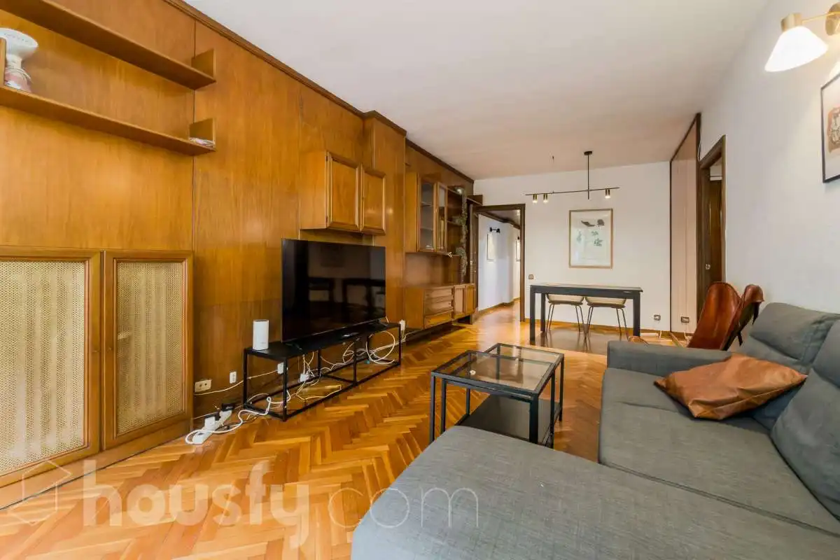 Flat for sale in Carrer de Provença, La Nova Esquerra de l'Eixample