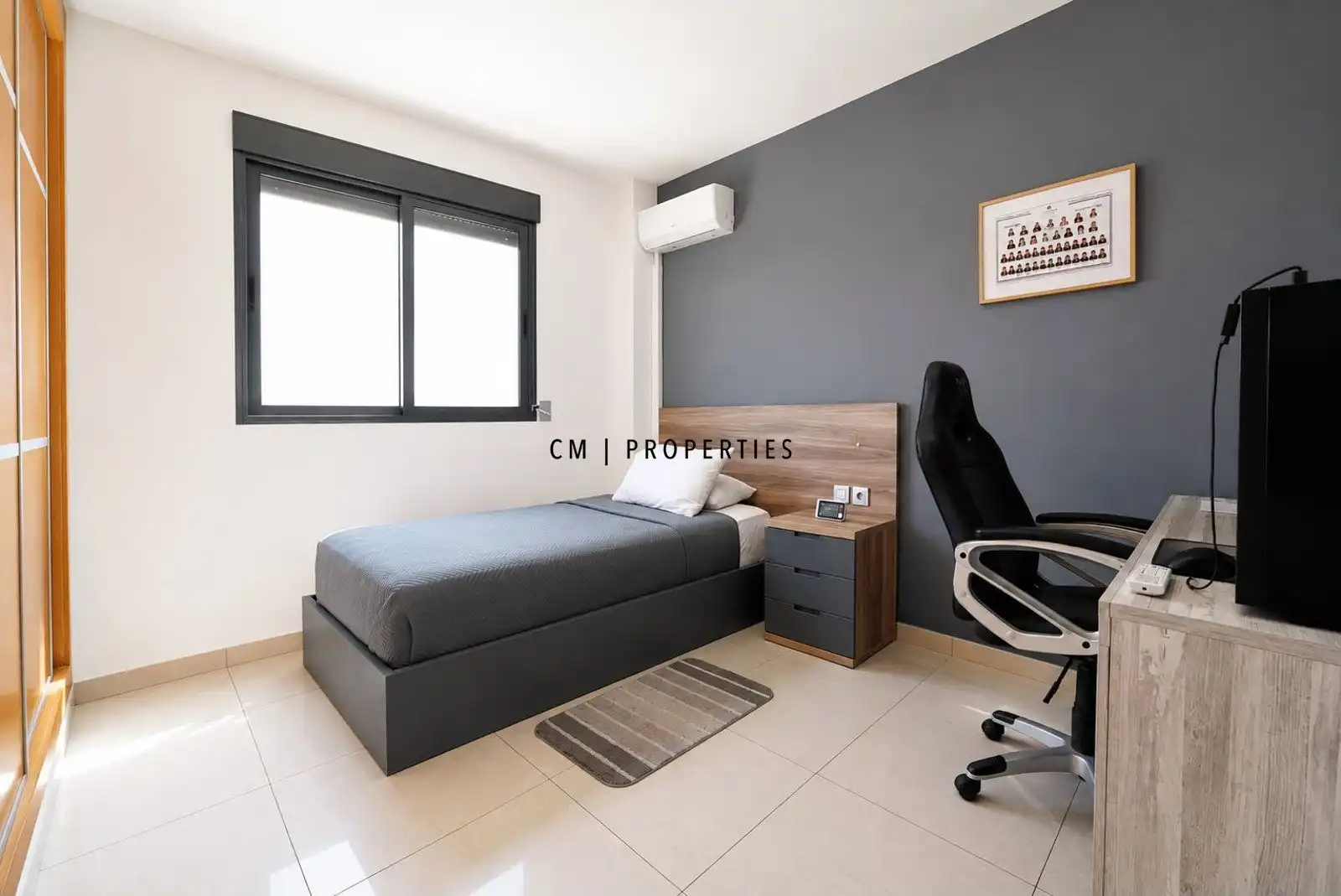 Habitación de Casa o chalet en venta en La Pobla de Vallbona con Aire acondicionado, Calefacción y Terraza