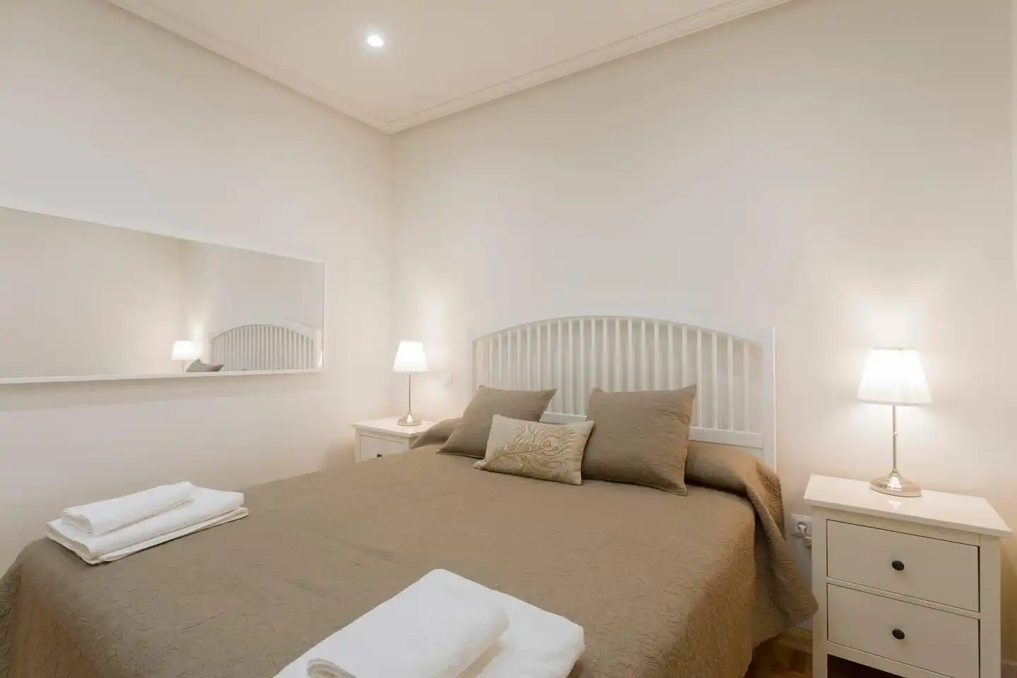 Bedroom of Apartments for rent in Málaga  with Air Conditioner, Furnished and Internet
