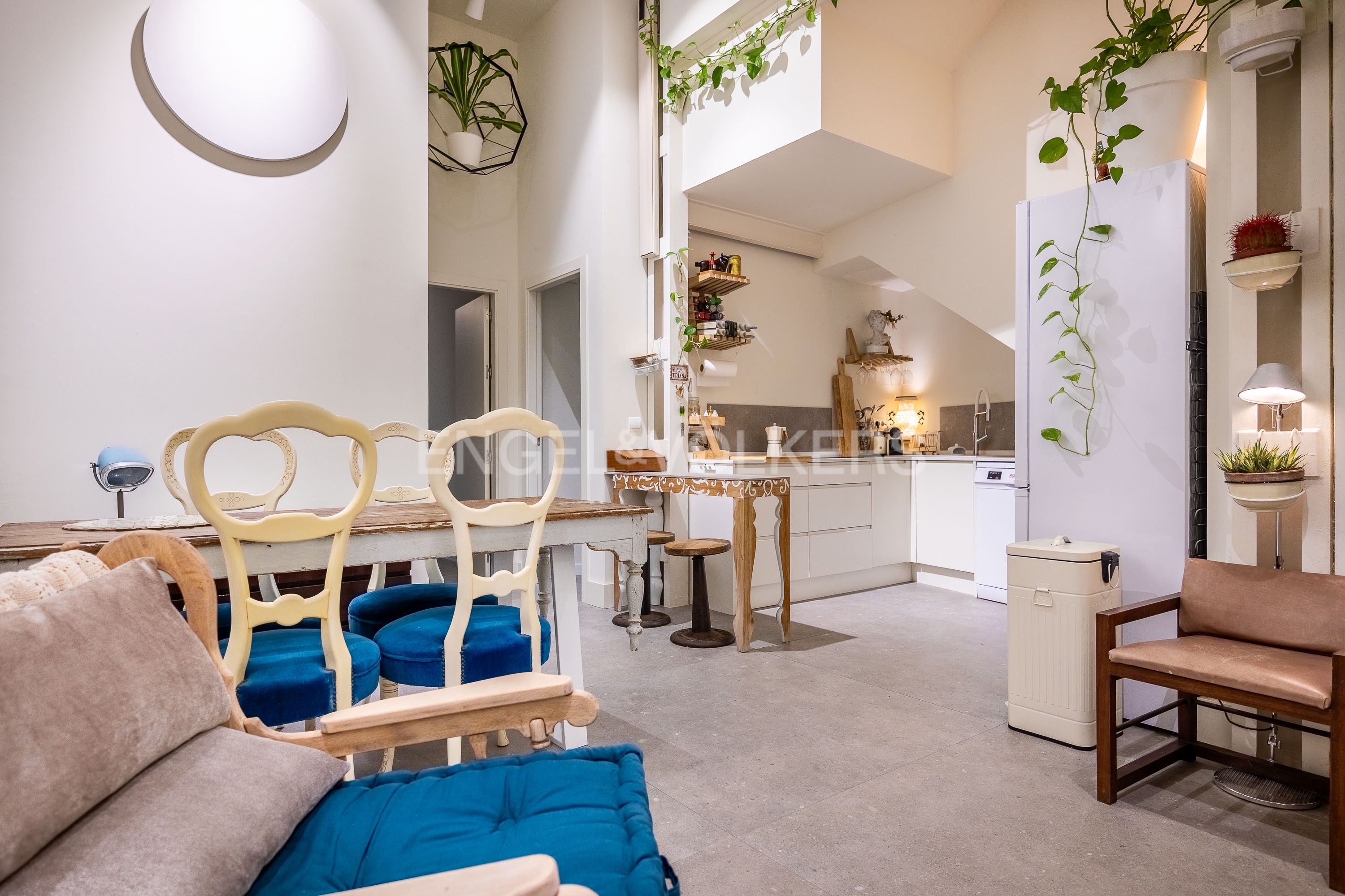 Cuina de Apartament de lloguer en  Sevilla Capital amb Aire condicionat, Calefacció i Moblat