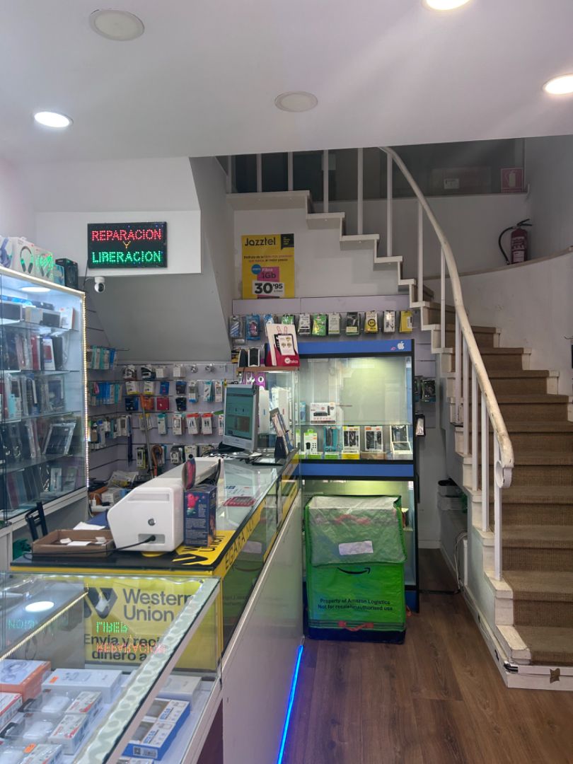 Premises for sale in Terrassa  with Parquet flooring