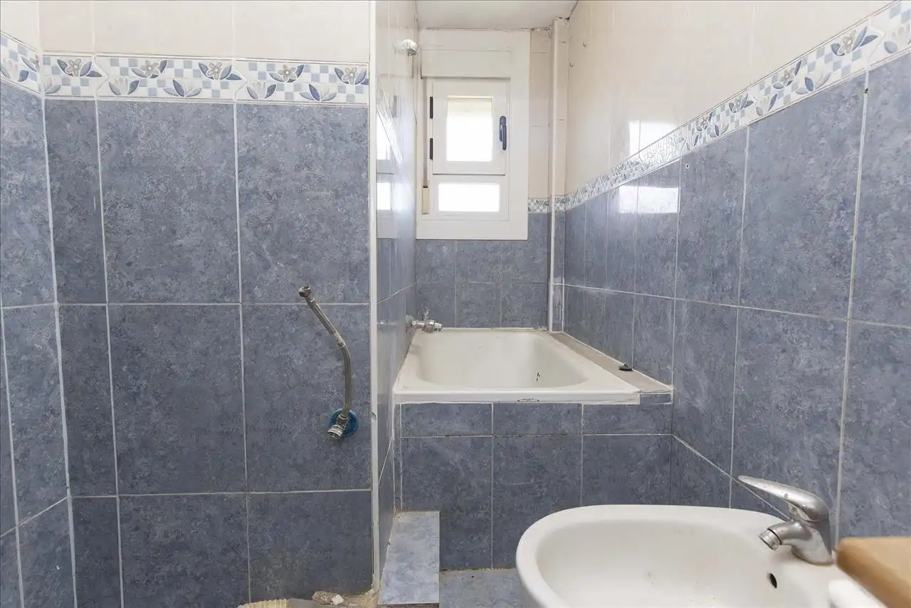 Bathroom of Flat for sale in Huesca  with Terrace
