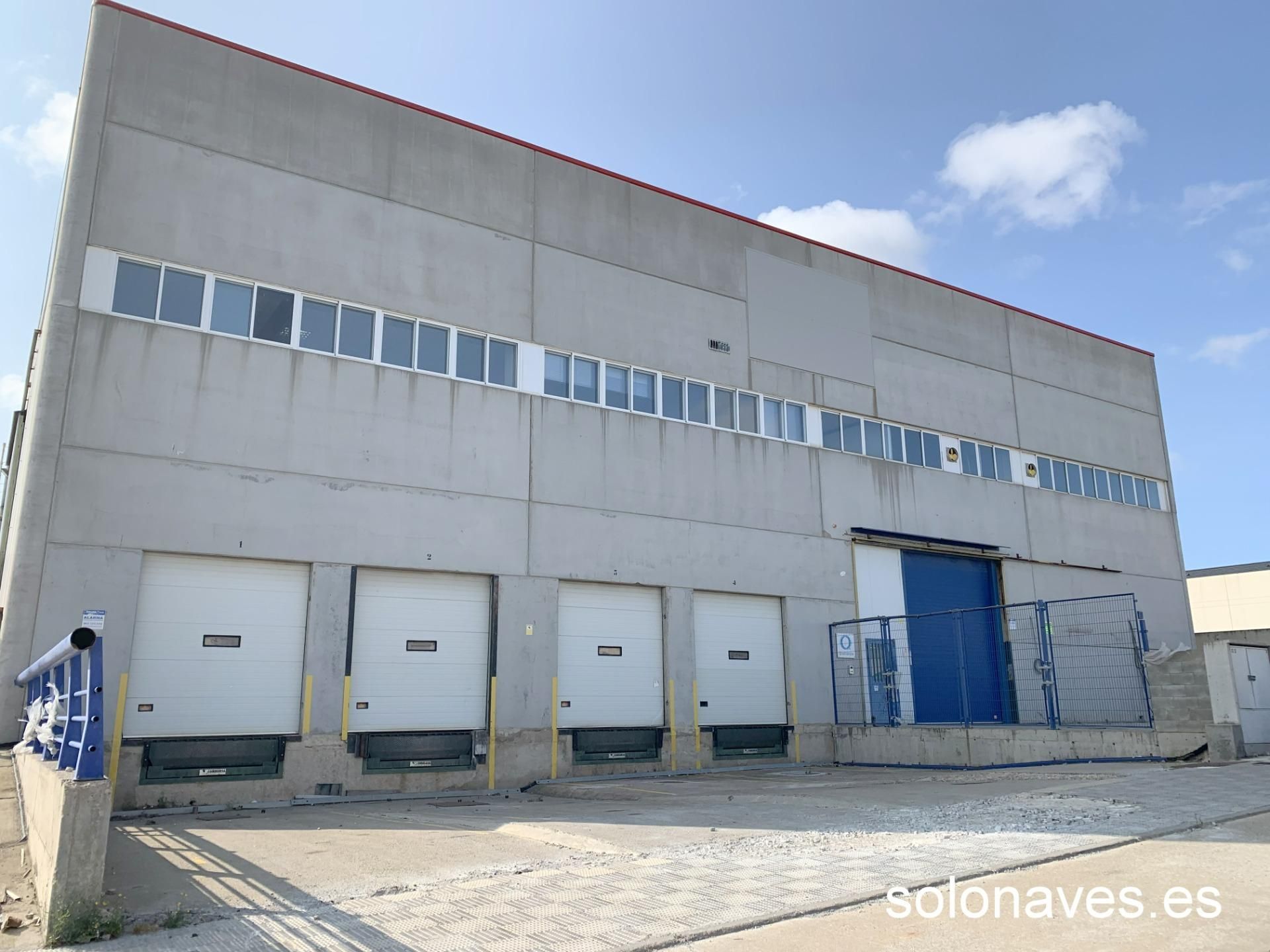 Exterior view of Industrial buildings to rent in La Muela