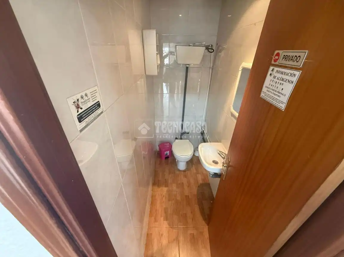 Badezimmer von Geschaftsraum zum Verkauf in Badajoz