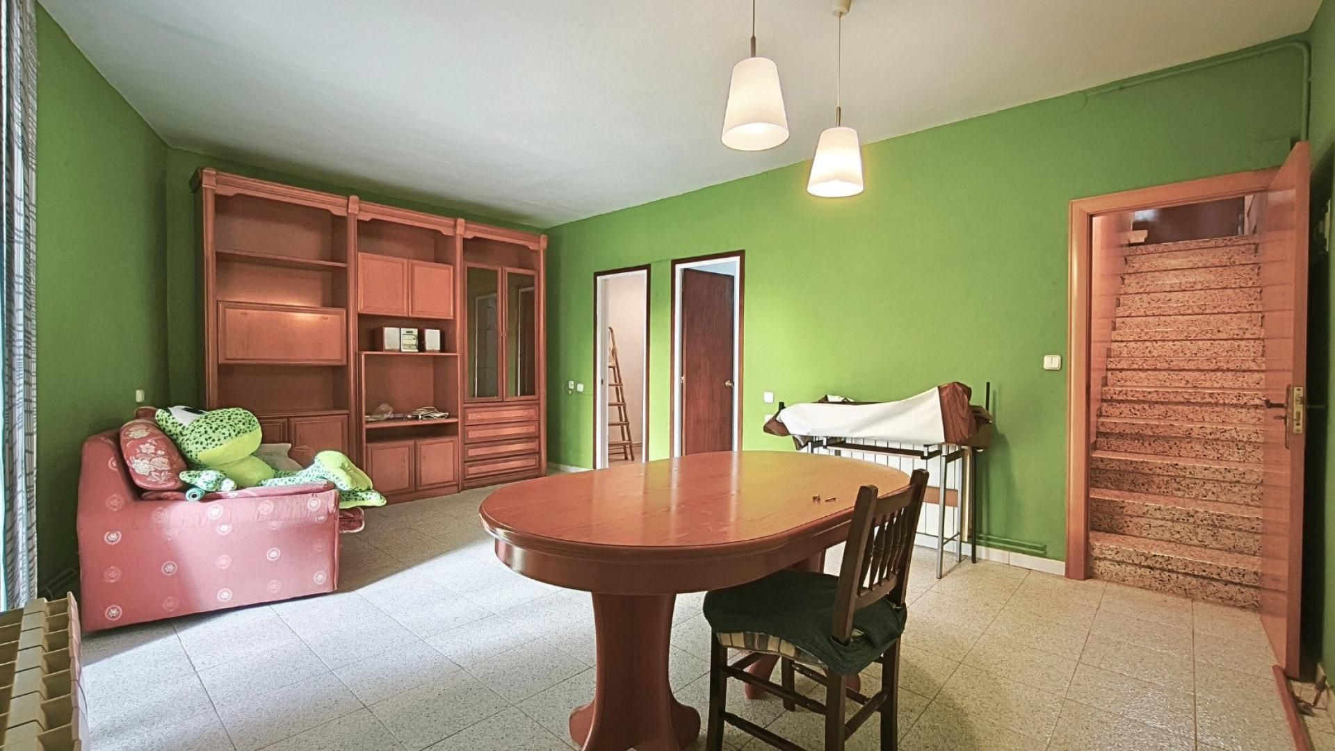 Menjador de Casa adosada en venda en Molins de Rei amb Calefacció i Terrassa