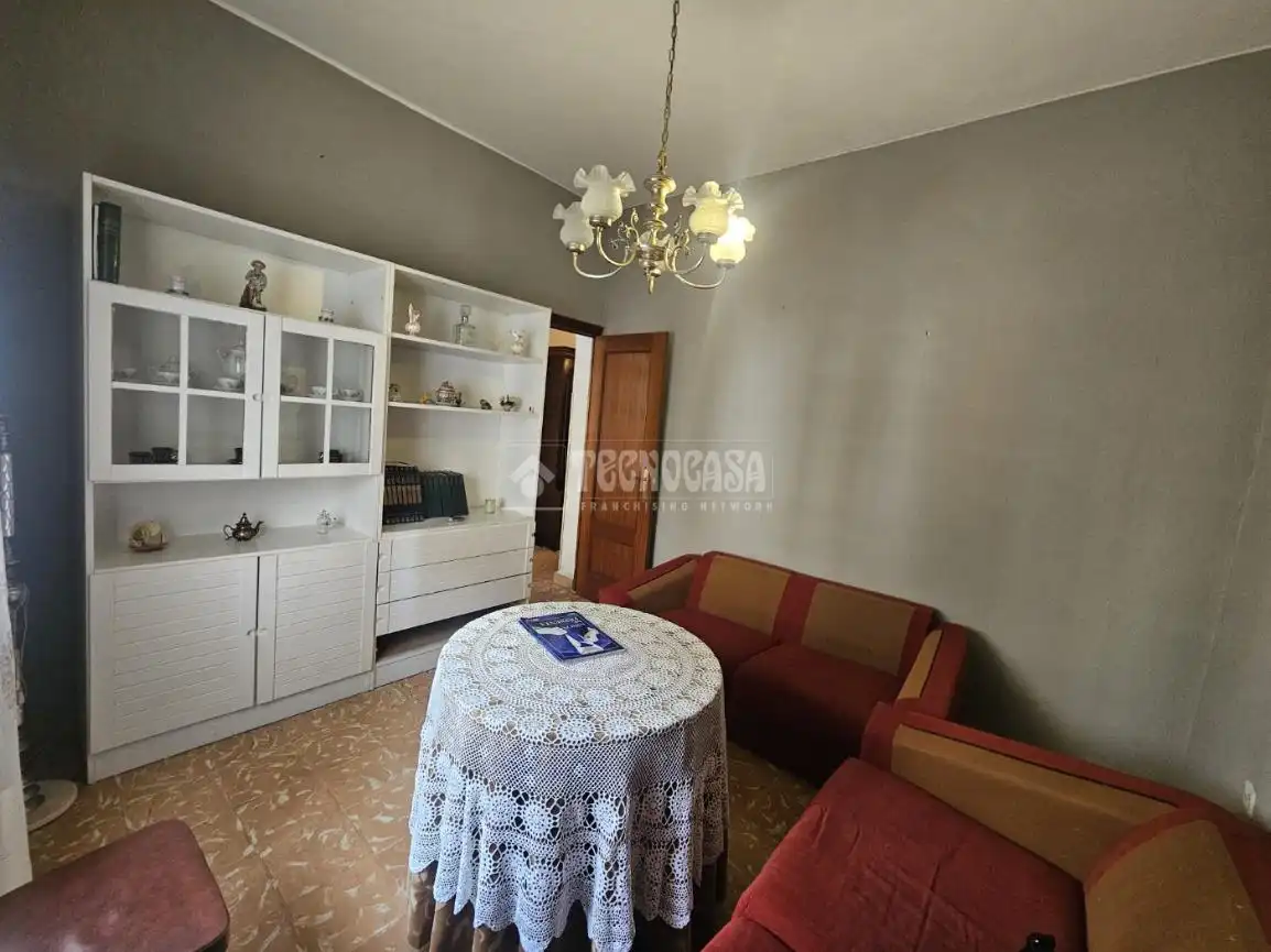 Sala d'estar de Casa adosada en venda en San Juan de Aznalfarache