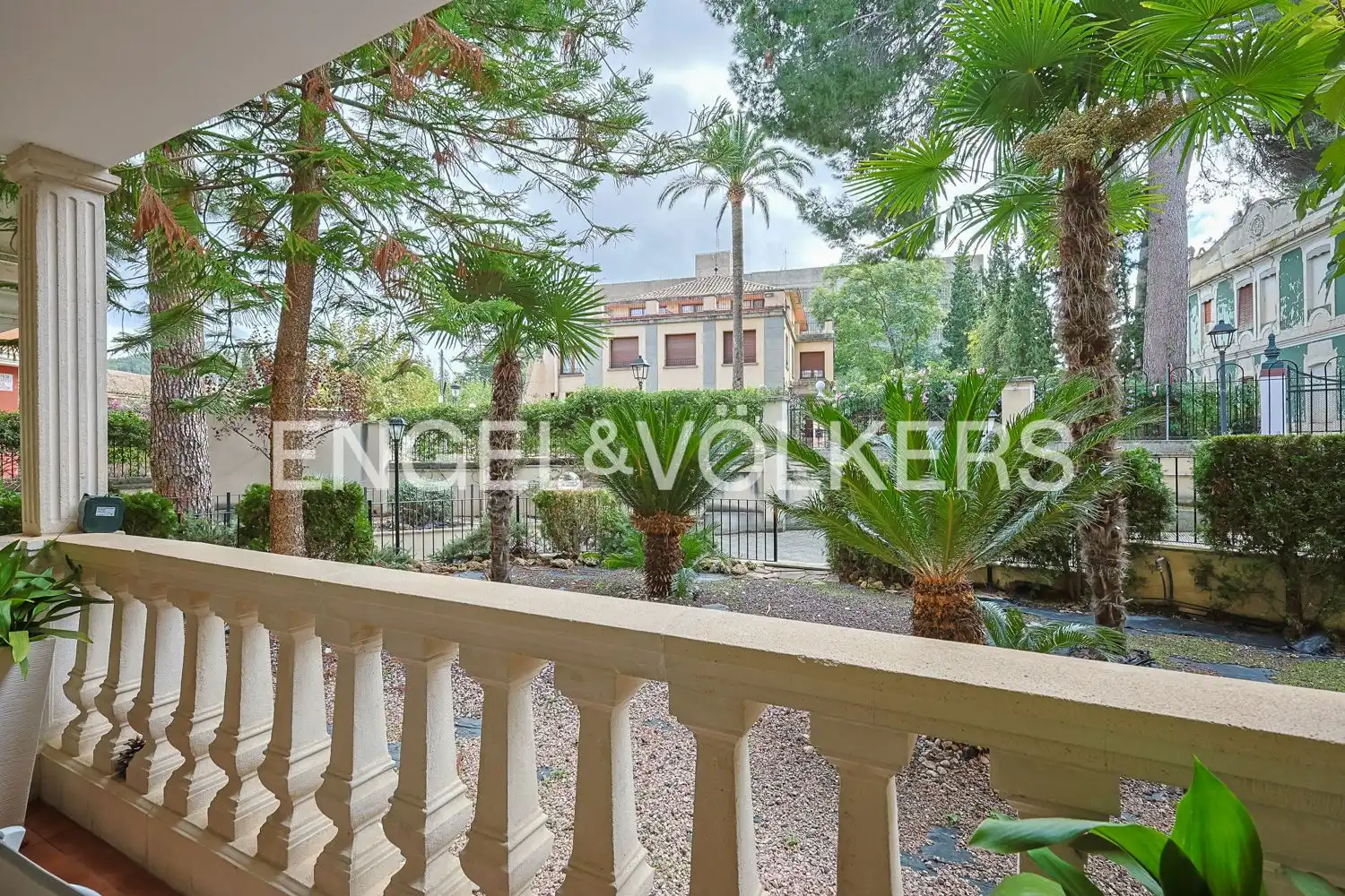 Vista exterior de Piso en venta en Navajas con Calefacción, Terraza y Amueblado