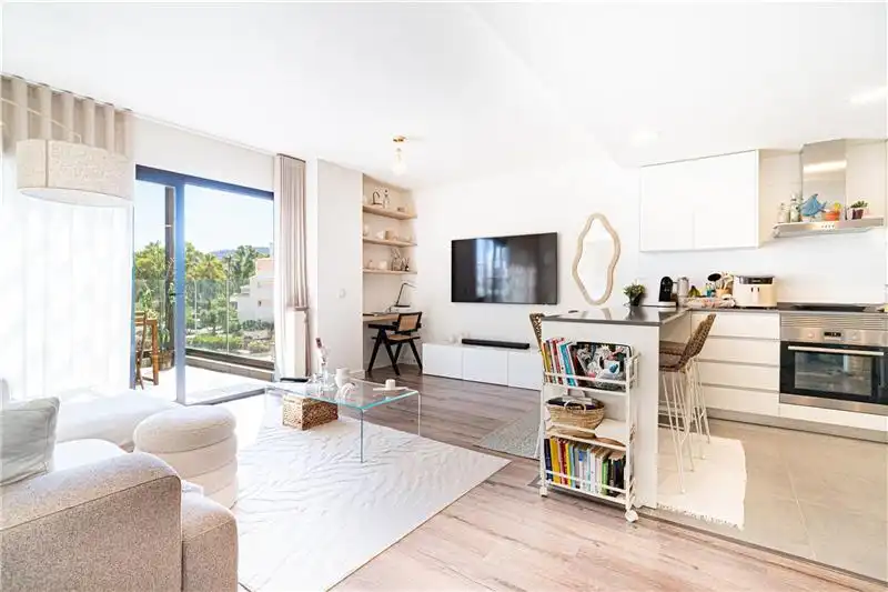 Living room of Flat for sale in Calvià  with Air Conditioner, Terrace and Community pool