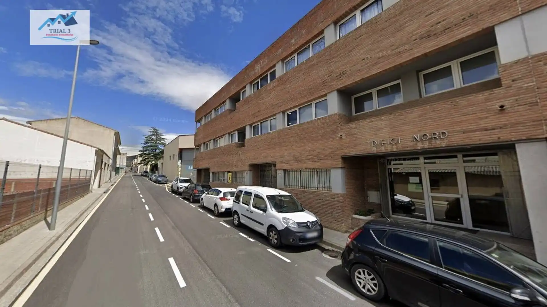 Vista exterior de Local en venta en La Jonquera