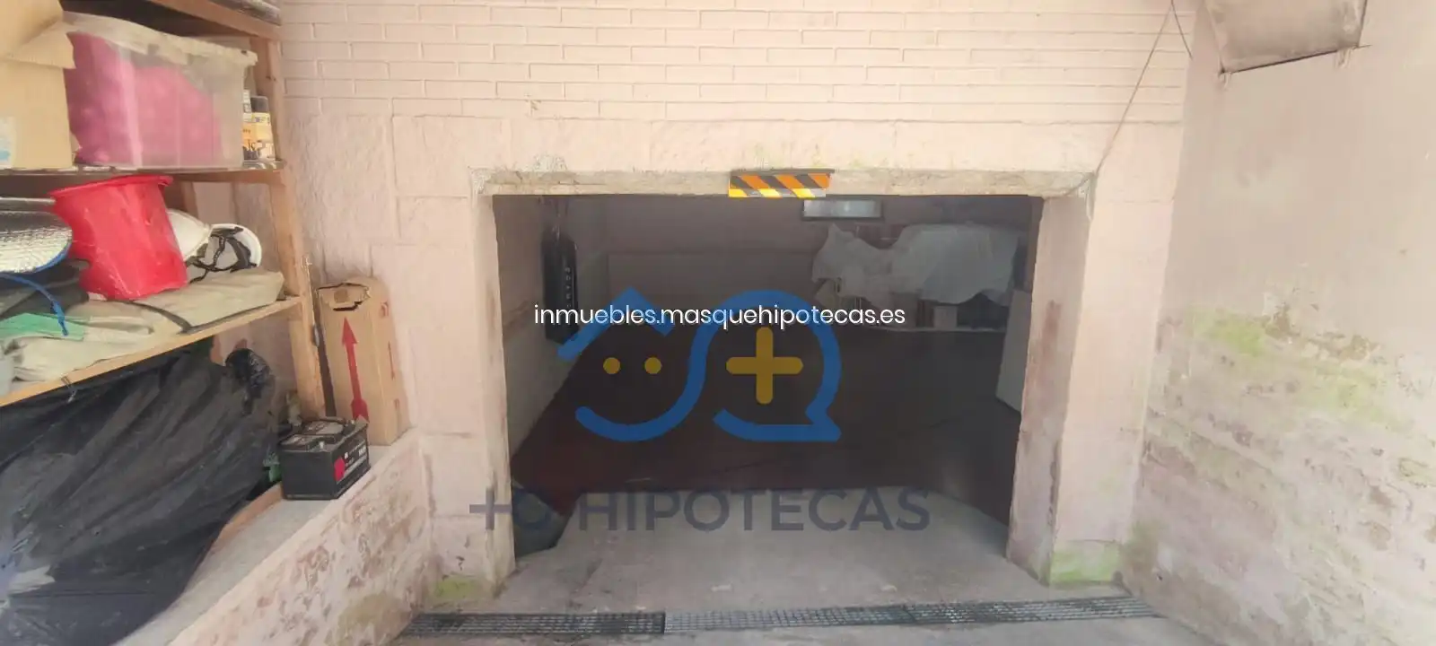 Parking of Houses for sale in Cobeja