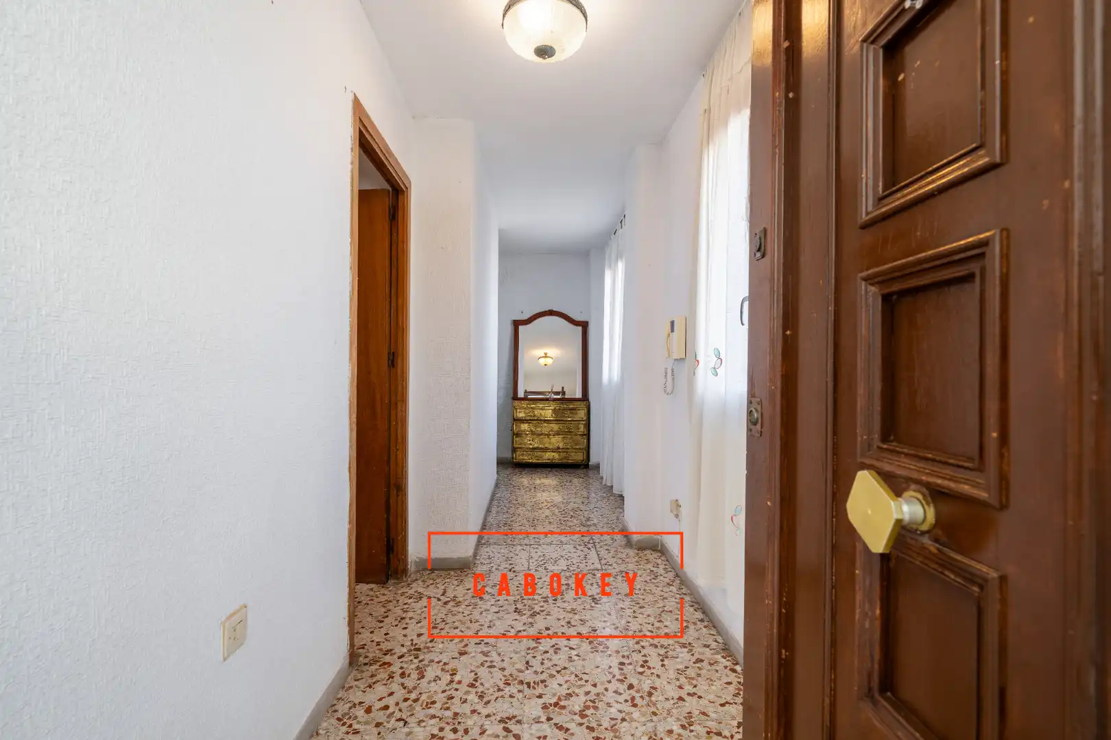 Piso en venta en Almería con Terraza