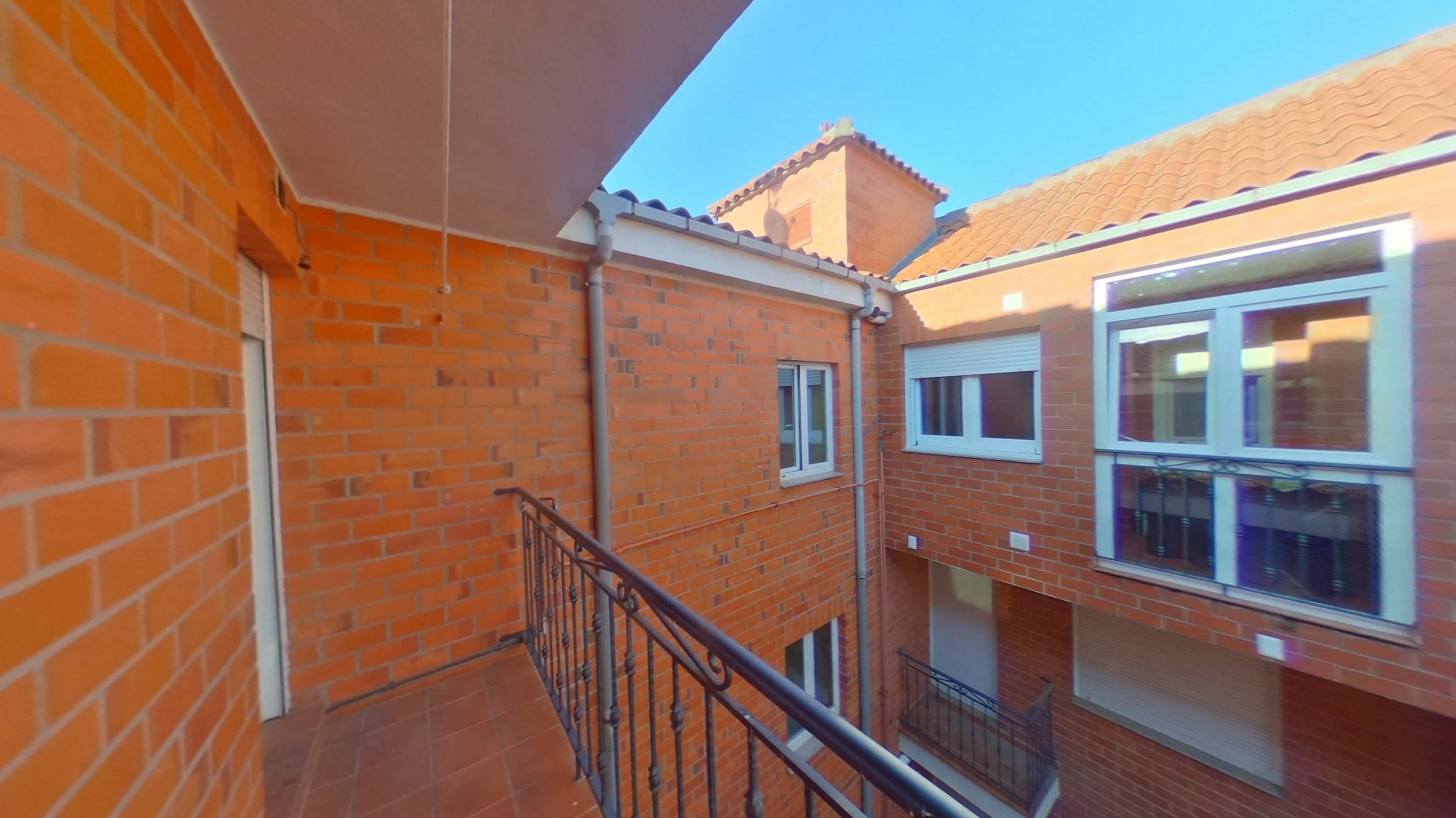 Terrassa de Pis en venda en Benavente amb Terrassa i Balcó