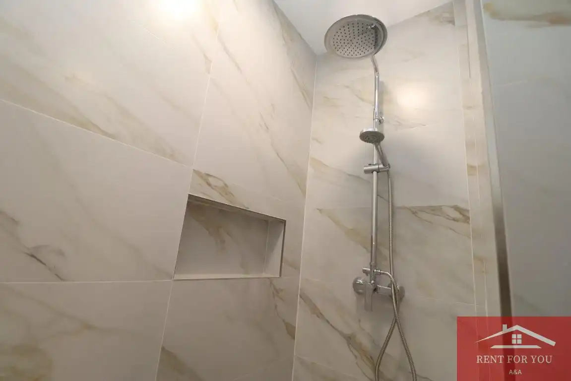Ground floor for rent in Centro