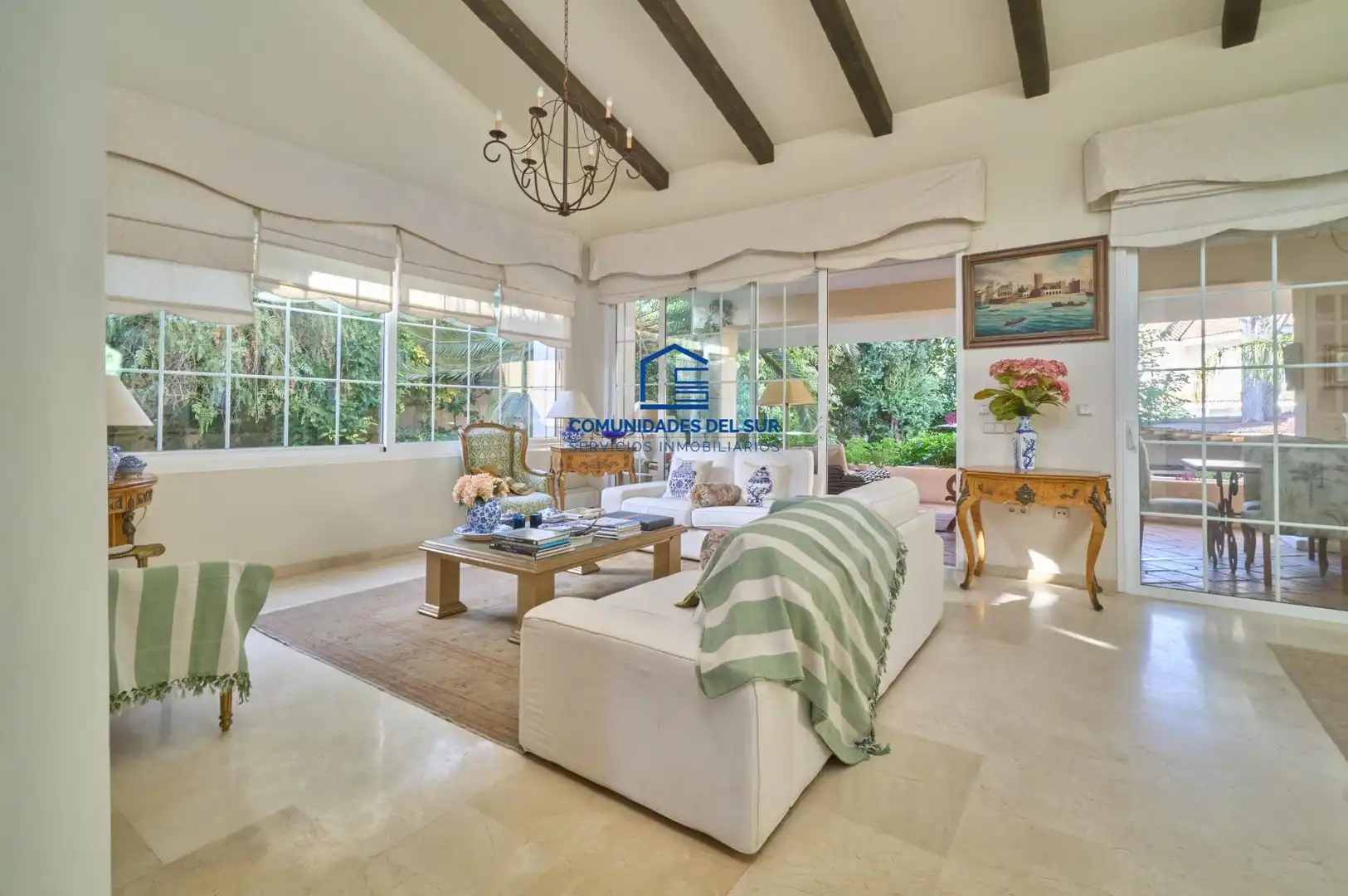 Sala d'estar de Casa o xalet en venda en El Puerto de Santa María amb Aire condicionat, Jardí privat i Terrassa