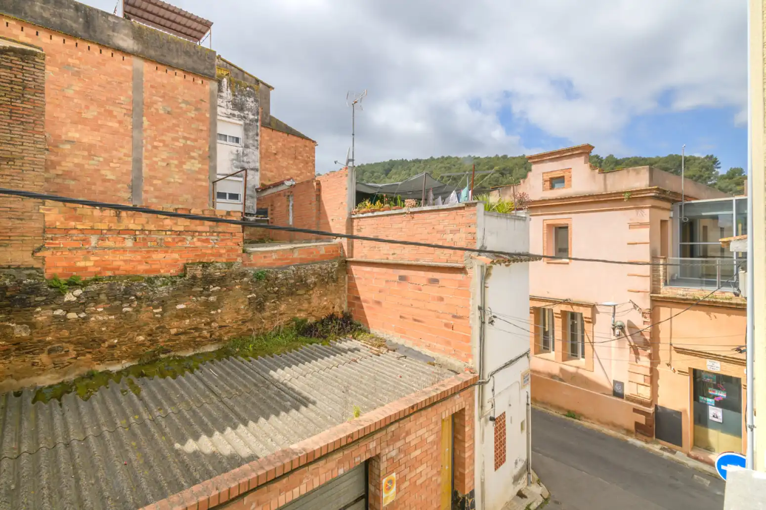 Exterior view of Houses for sale in Sant Climent de Llobregat  with Terrace
