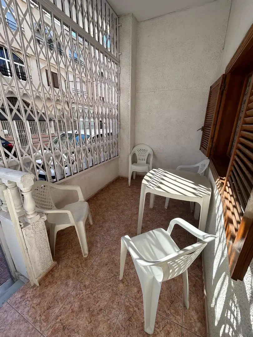 Terrassa de Apartament en venda en Torrevieja amb Aire condicionat, Terrassa i Moblat